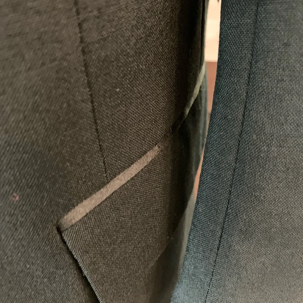 Vintage Classic Black Peak Tuxedo - Picture 2 of 3